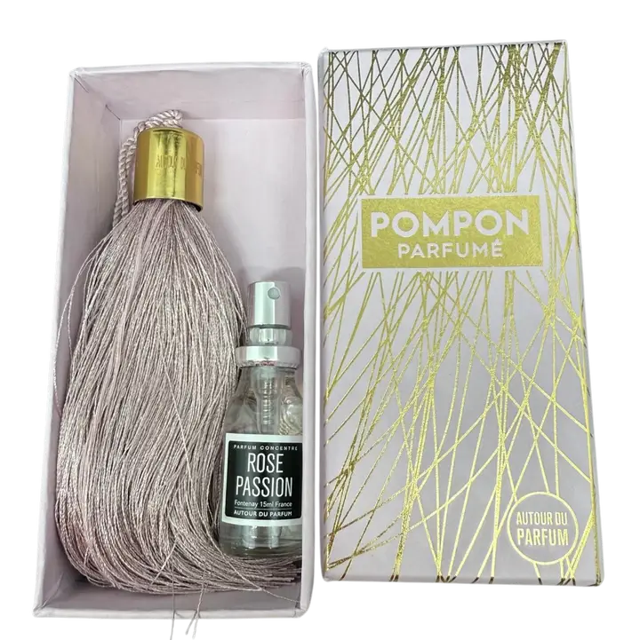 Pompons à parfumer by Autour du parfum