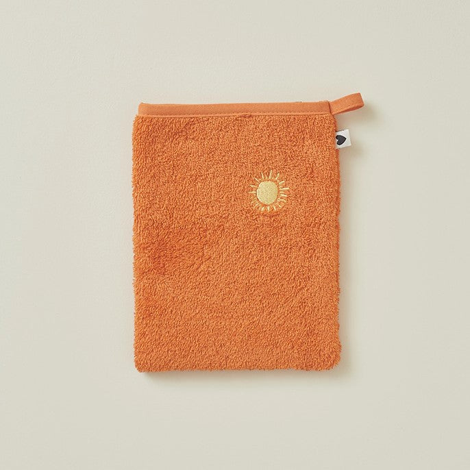 Combed cotton baby bath linen with embroidered fish