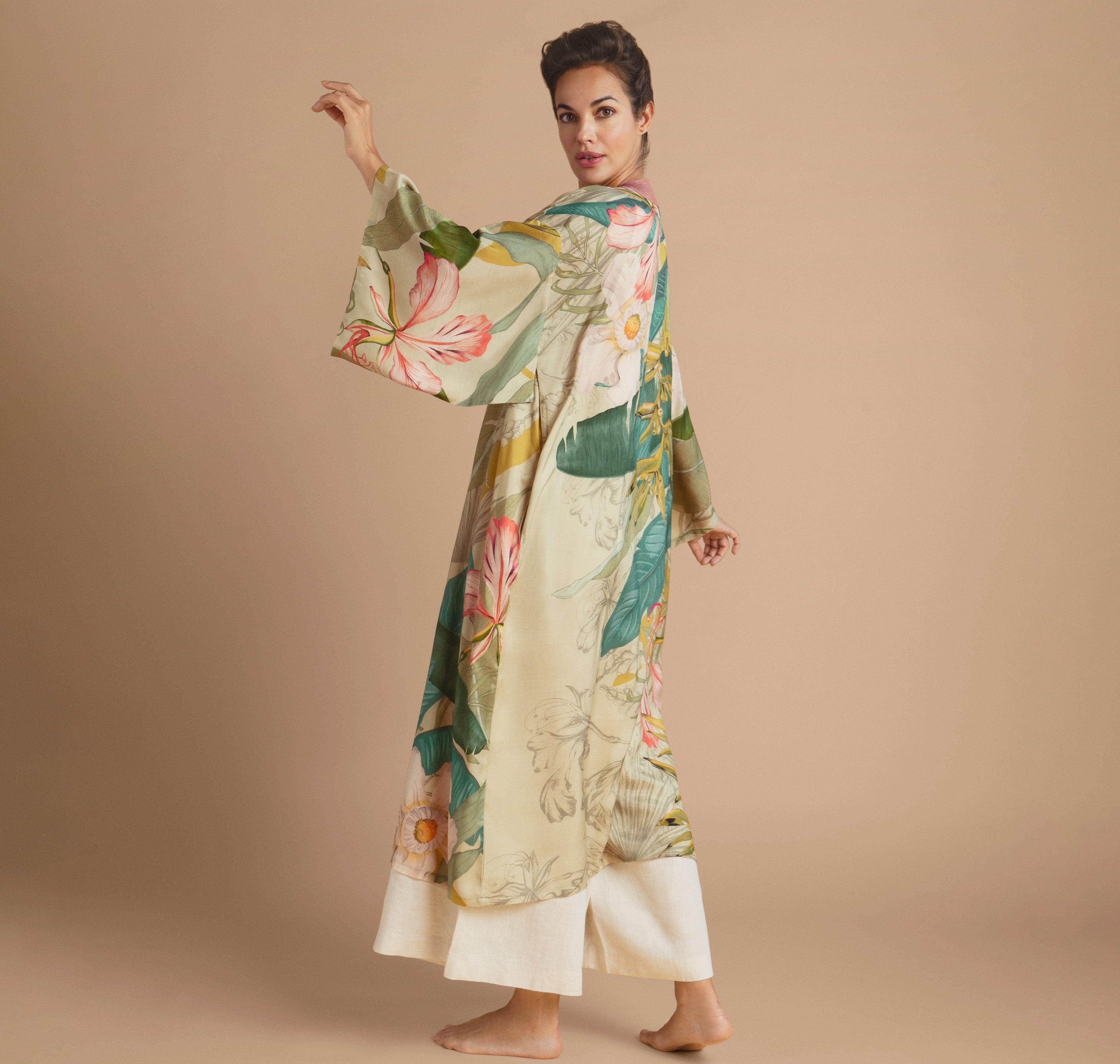 Kimono Powder Flower and Bird