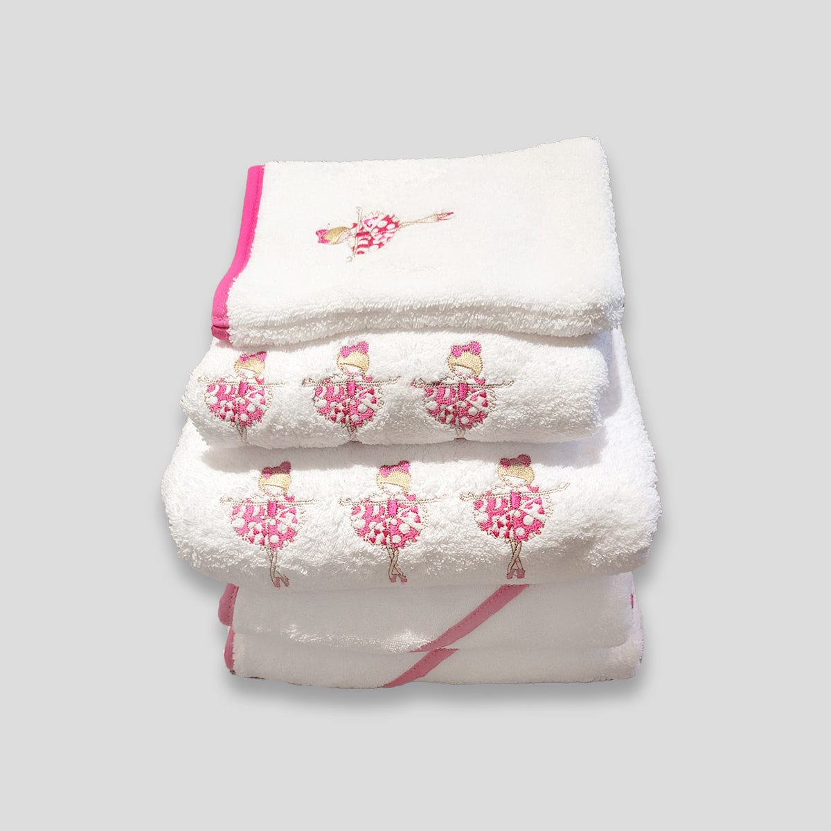 Linge de bain pour bébé en coton peigné avec broderie ballerines