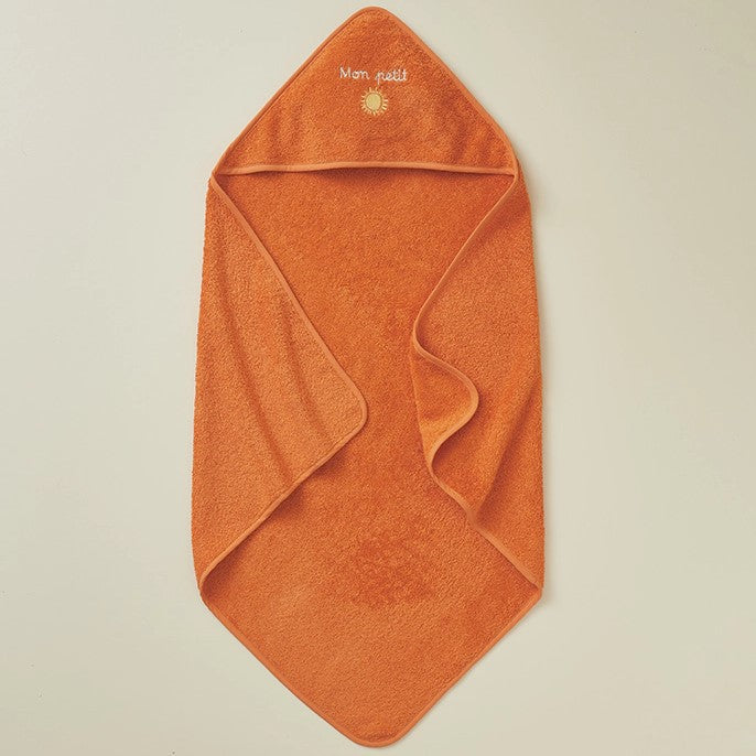 Combed cotton baby bath linen with embroidered fish