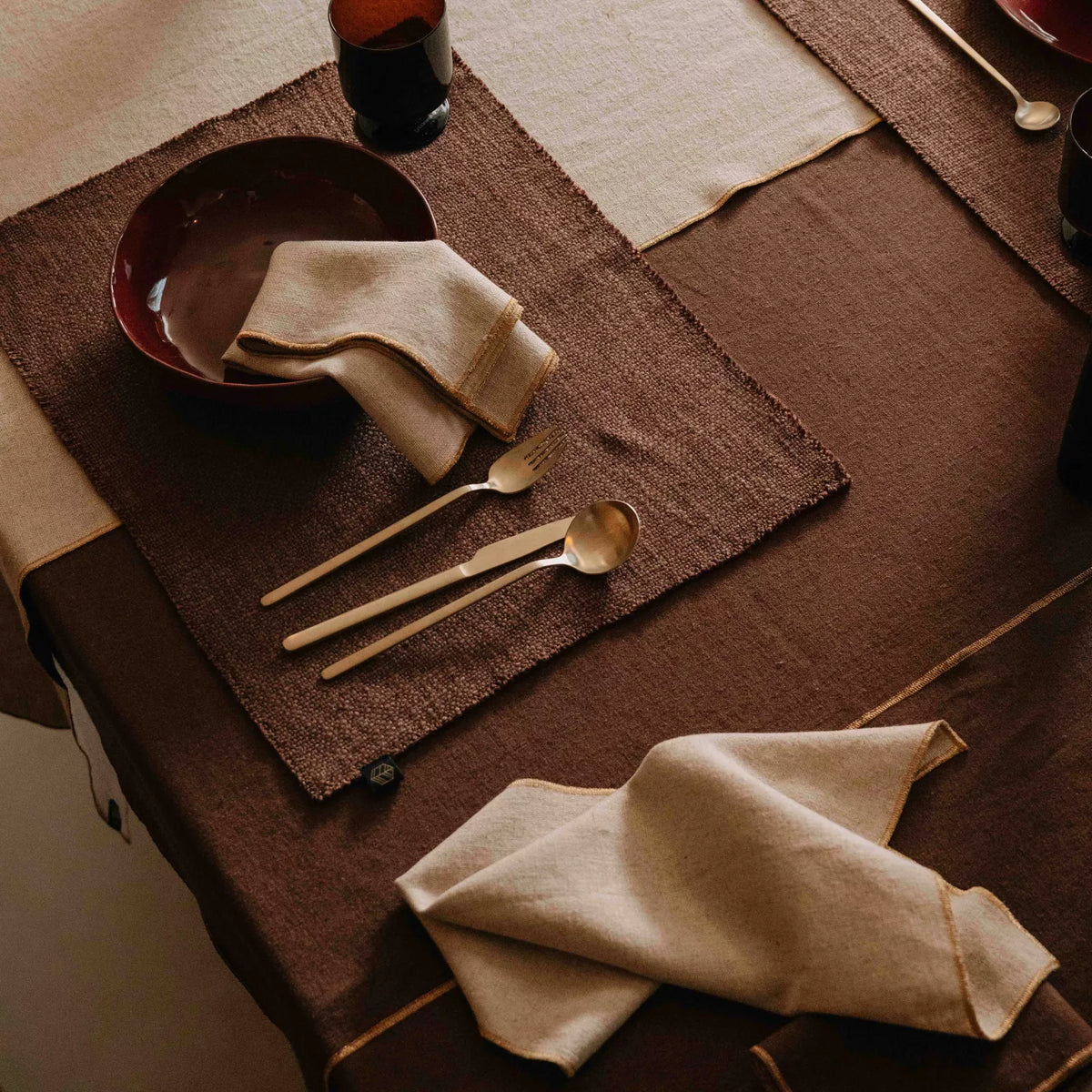 Serviettes Verone Ganache liseré doré  by Haomy