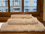 White bath towels with a heart embroidered with Snowflakes
