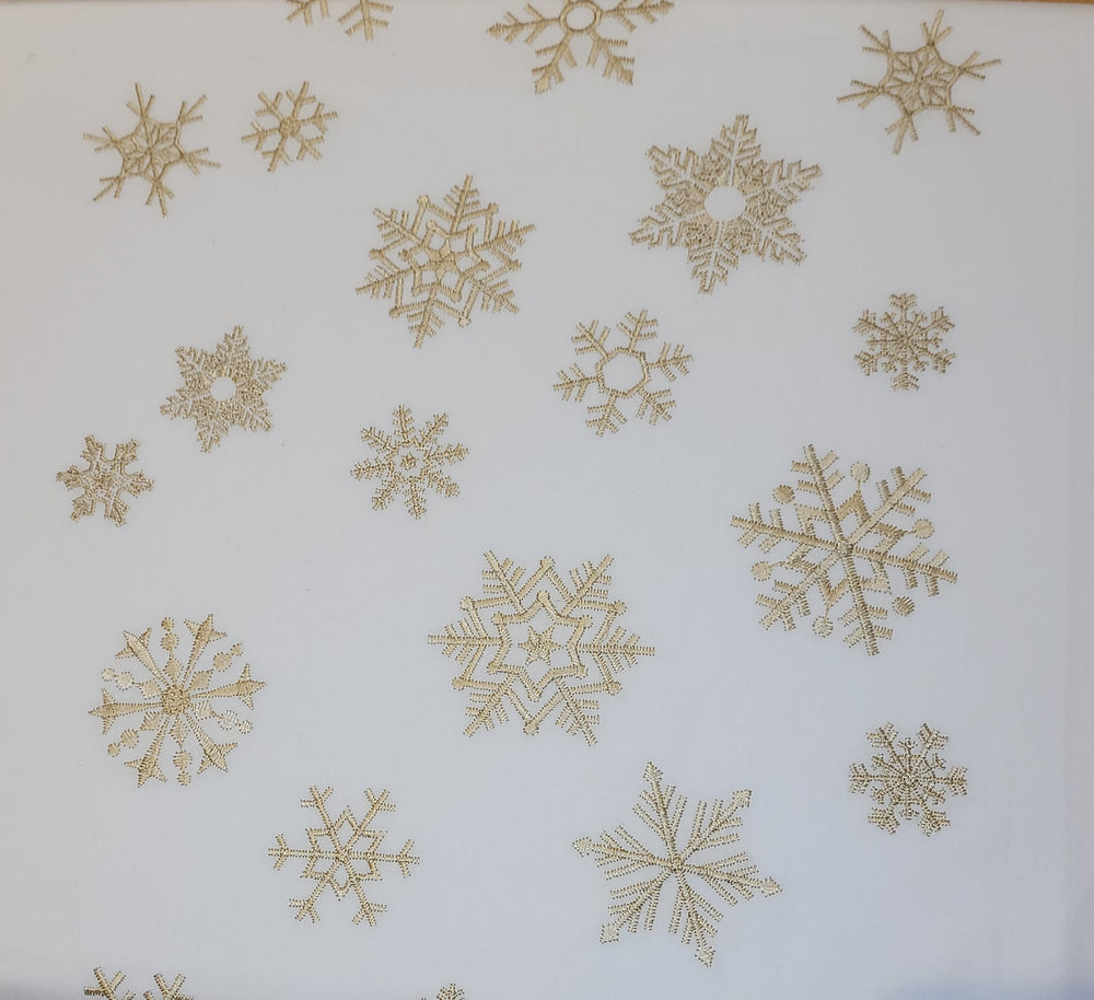 Embroidered snowflakes duvet cover and pillowcase